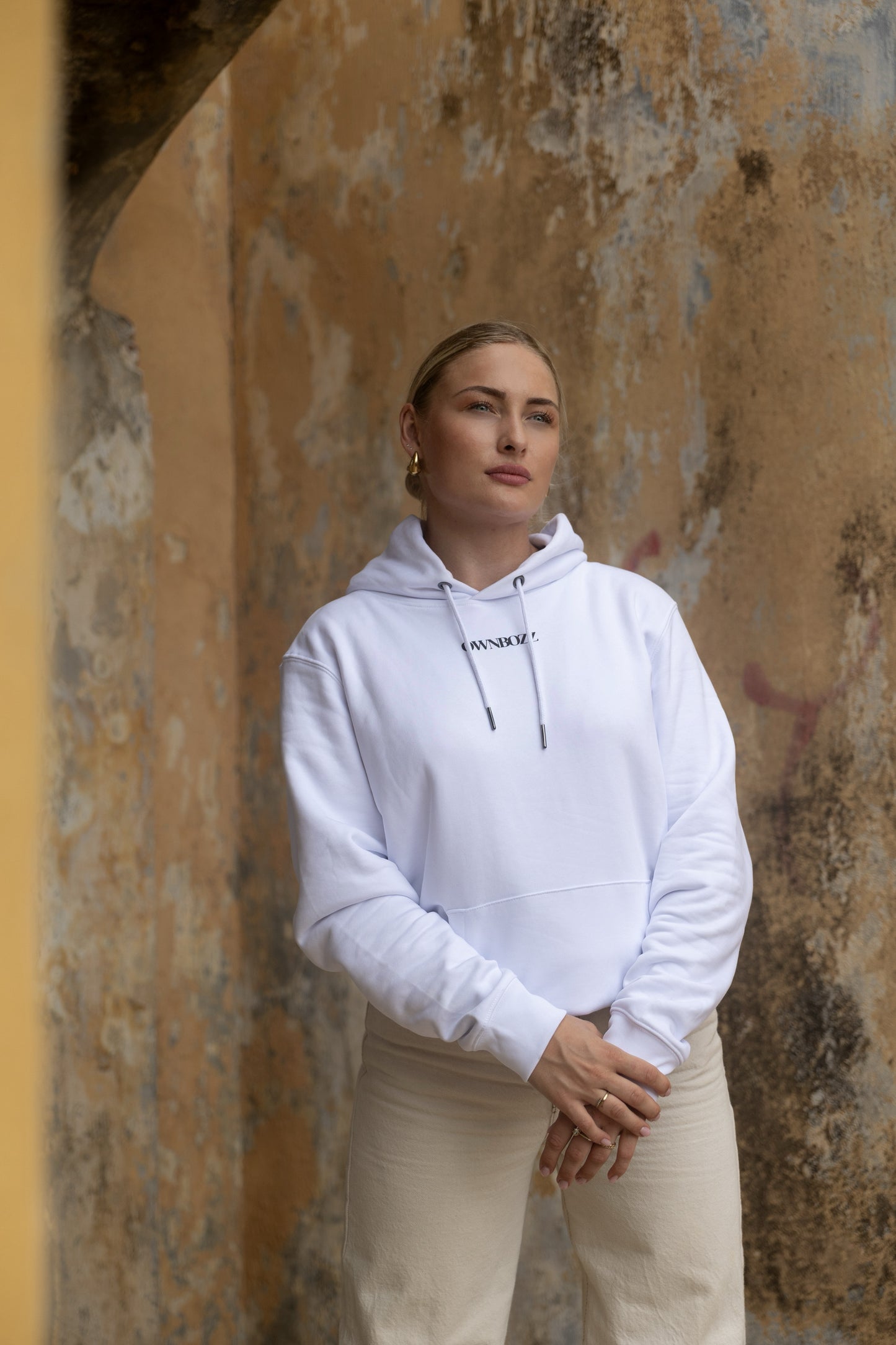 INNER GLOW Sweater Hoodie